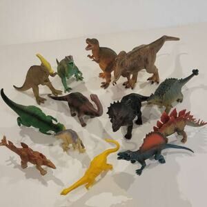 Lot of 13 Plastic Dinosaurs Prehistoric animales Unbranded Toys